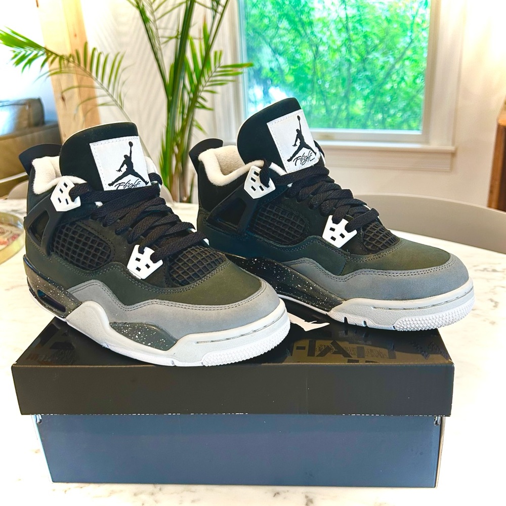 Jordan 4 Retros (FEAR) - Kids Sneakers Black and Gray